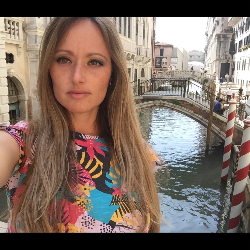 Meet your Posher, Danaella